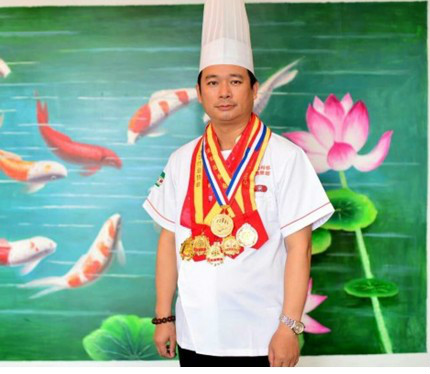 秦飞来 秦飞来