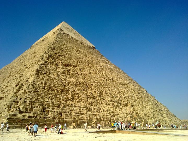 pyramid(夏芮丝·潘敏潘高的歌曲)