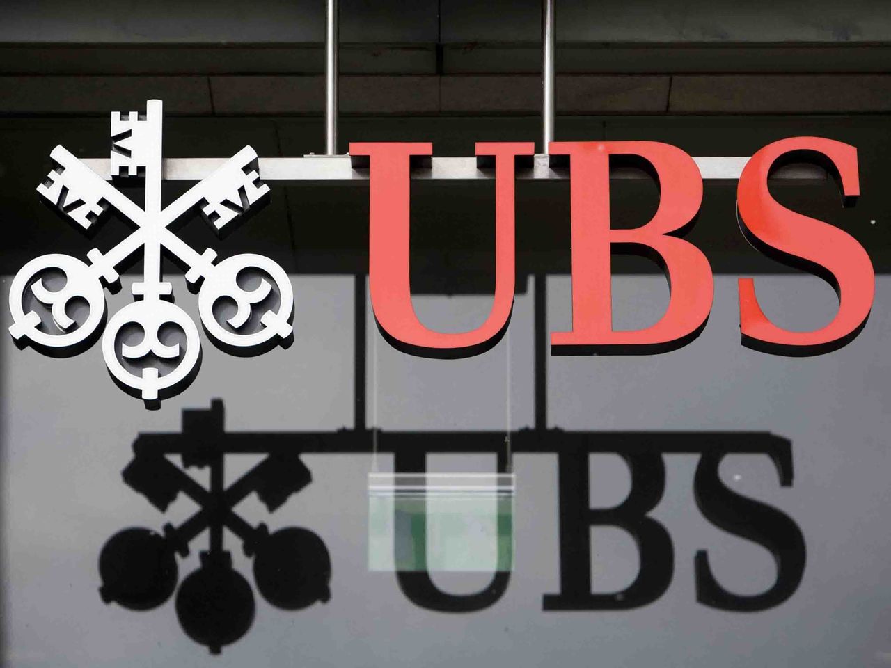 UBS UBS