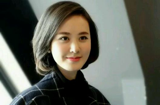 秦方(中央电视台女主播) 秦方(中央电视台女主播)