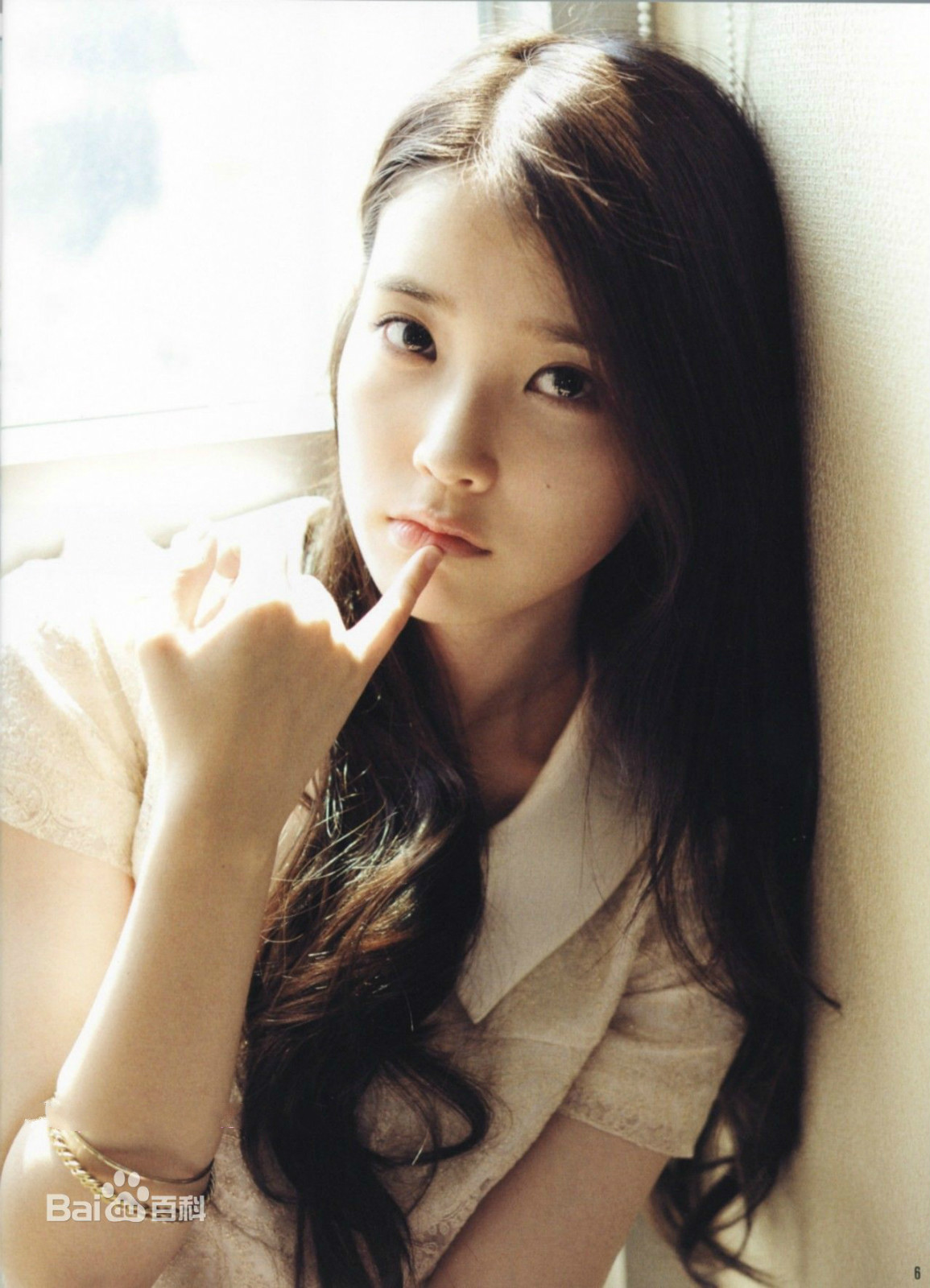 real(IU(李知恩)第三张迷你专辑) real(IU(李知恩)第三张迷你专辑)