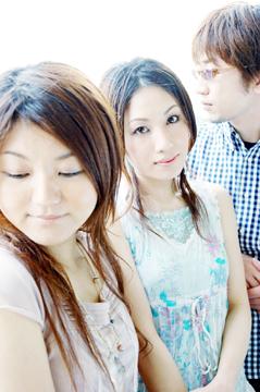 （左至右）伊藤利恵子、NINO、北川胜利