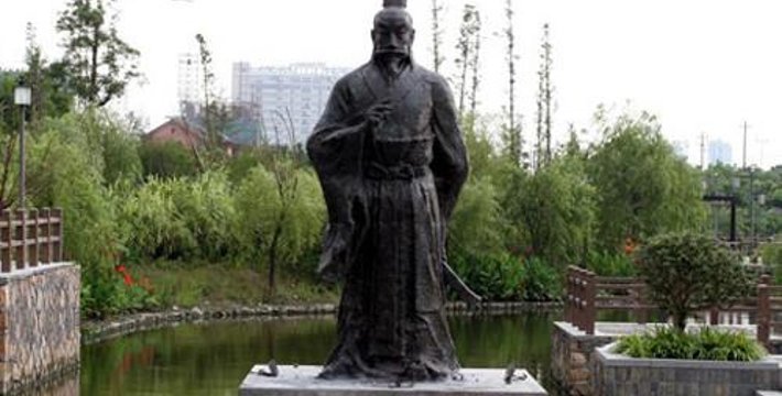 伍子胥雕像 伍子胥雕像