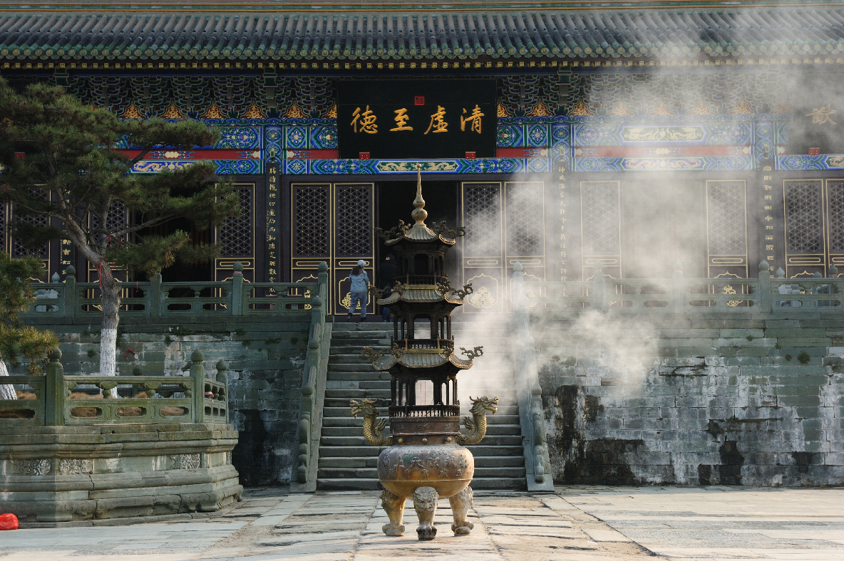武当山(湖北省十堰市武当山)