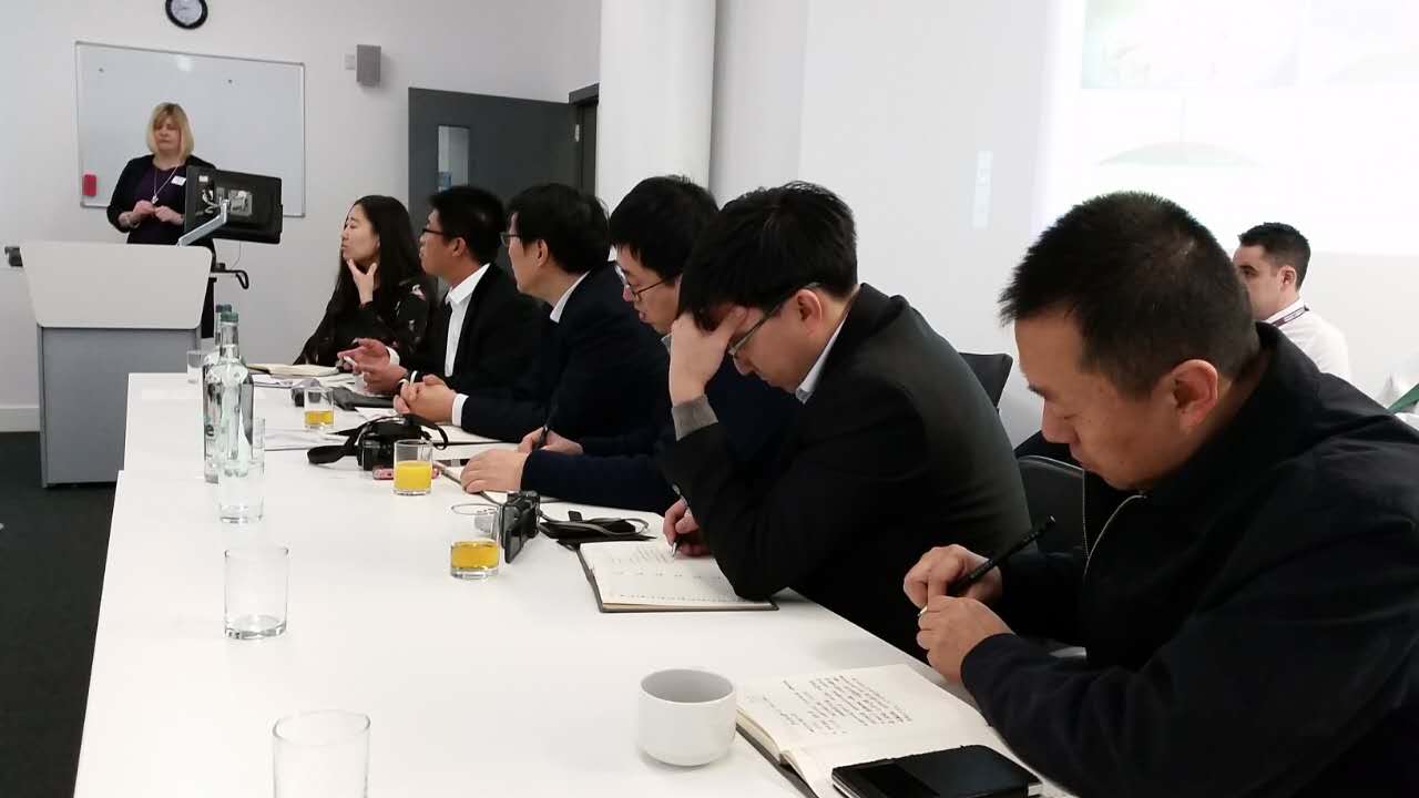 人事部 人事部