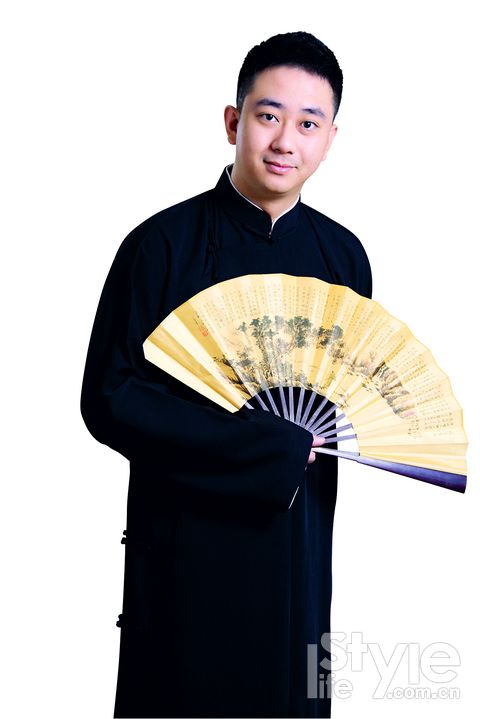 王自健