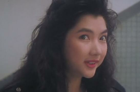 何佩儿 何佩儿