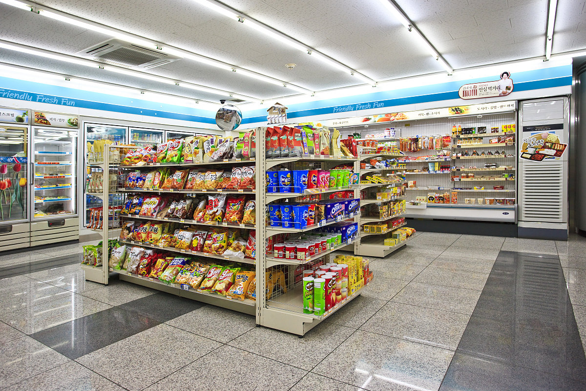 便利店(位于居民区附近的实体店或网上虚拟店) 便利店(位于居民区附近的实体店或网上虚拟店)