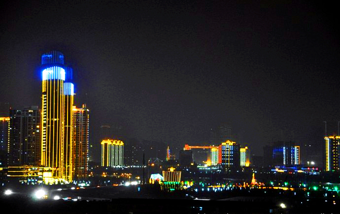 临沂商城夜景 临沂商城夜景