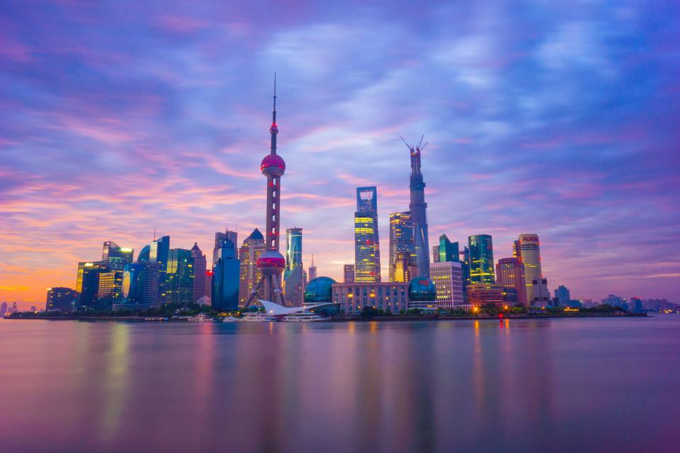 与外滩隔江相望的陆家嘴 与外滩隔江相望的陆家嘴