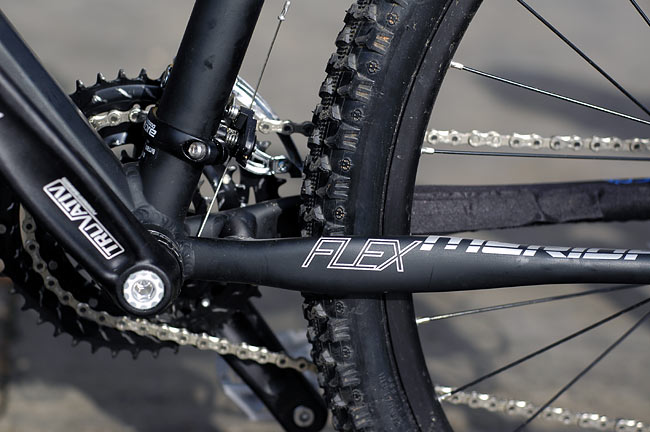 弹性后叉 FLEX STAY