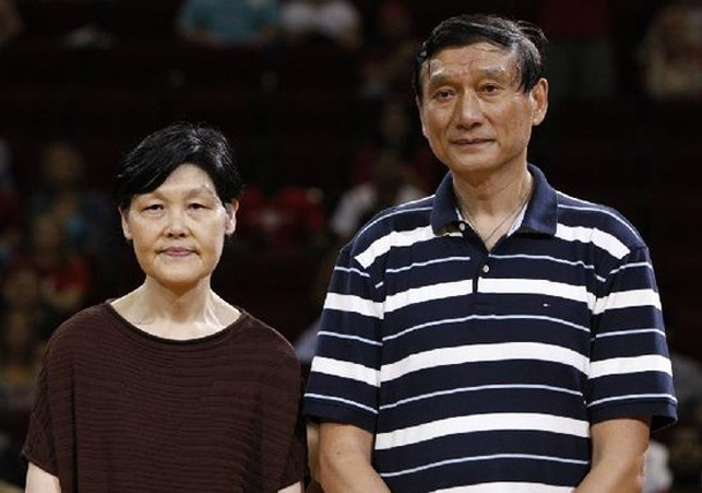 姚志源与妻子方凤娣 姚志源与妻子方凤娣