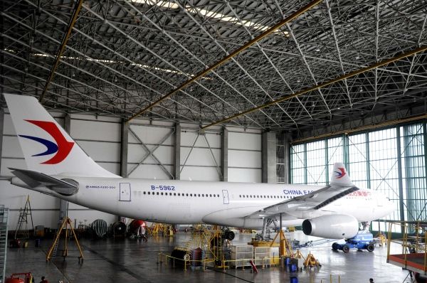 图：东航空客A330-200飞机