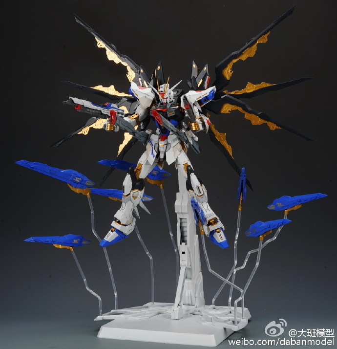 ZGMF-X20A 强袭自由高达