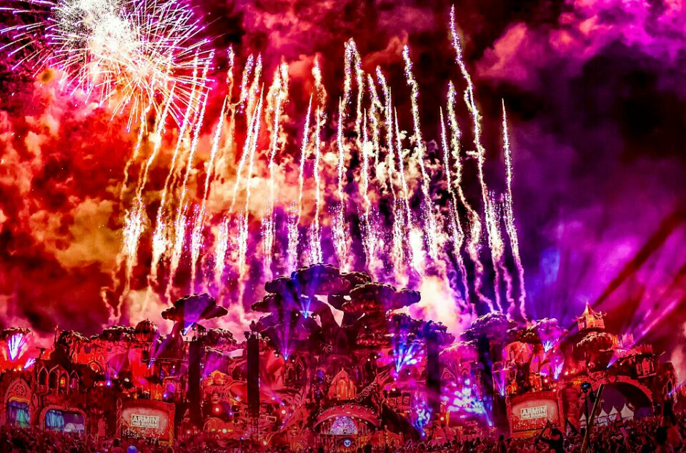 TomorrowLand(TomorrowLand)