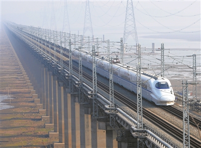衢九铁路运行和谐号CRH2型电力动车组 衢九铁路运行和谐号CRH2型电力动车组