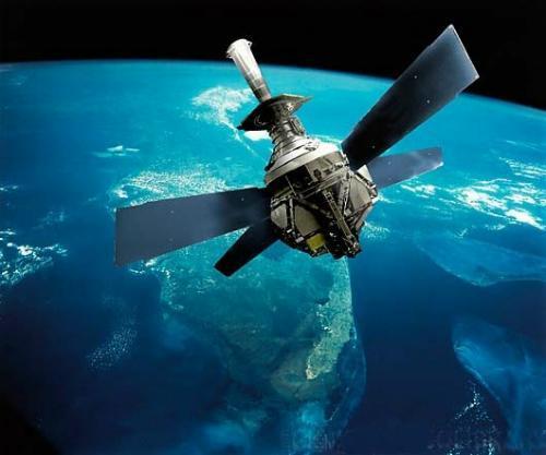 人造卫星的研製推动空气动力学的发展 人造卫星的研製推动空气动力学的发展