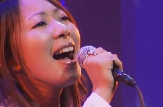 riya(日本女歌手) riya(日本女歌手)