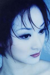 何婷婷