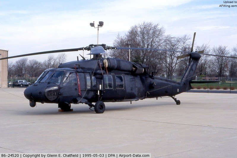 简易改装的MH-60A“维克罗鹰” 简易改装的MH-60A“维克罗鹰”