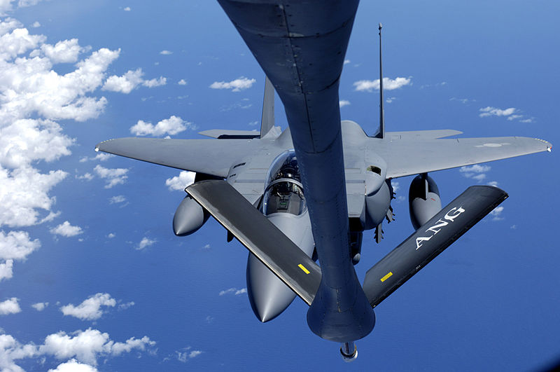 F-15战斗机为典型的第四代战斗机