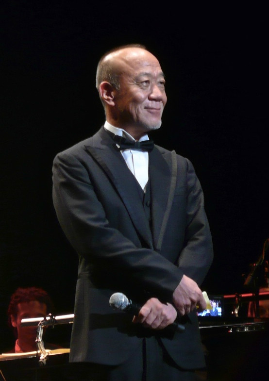 2011年于巴黎演出的久石让 2011年于巴黎演出的久石让