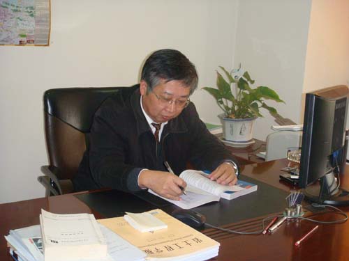 程展林 程展林