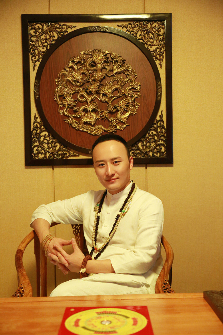 秦阳明照片 秦阳明照片