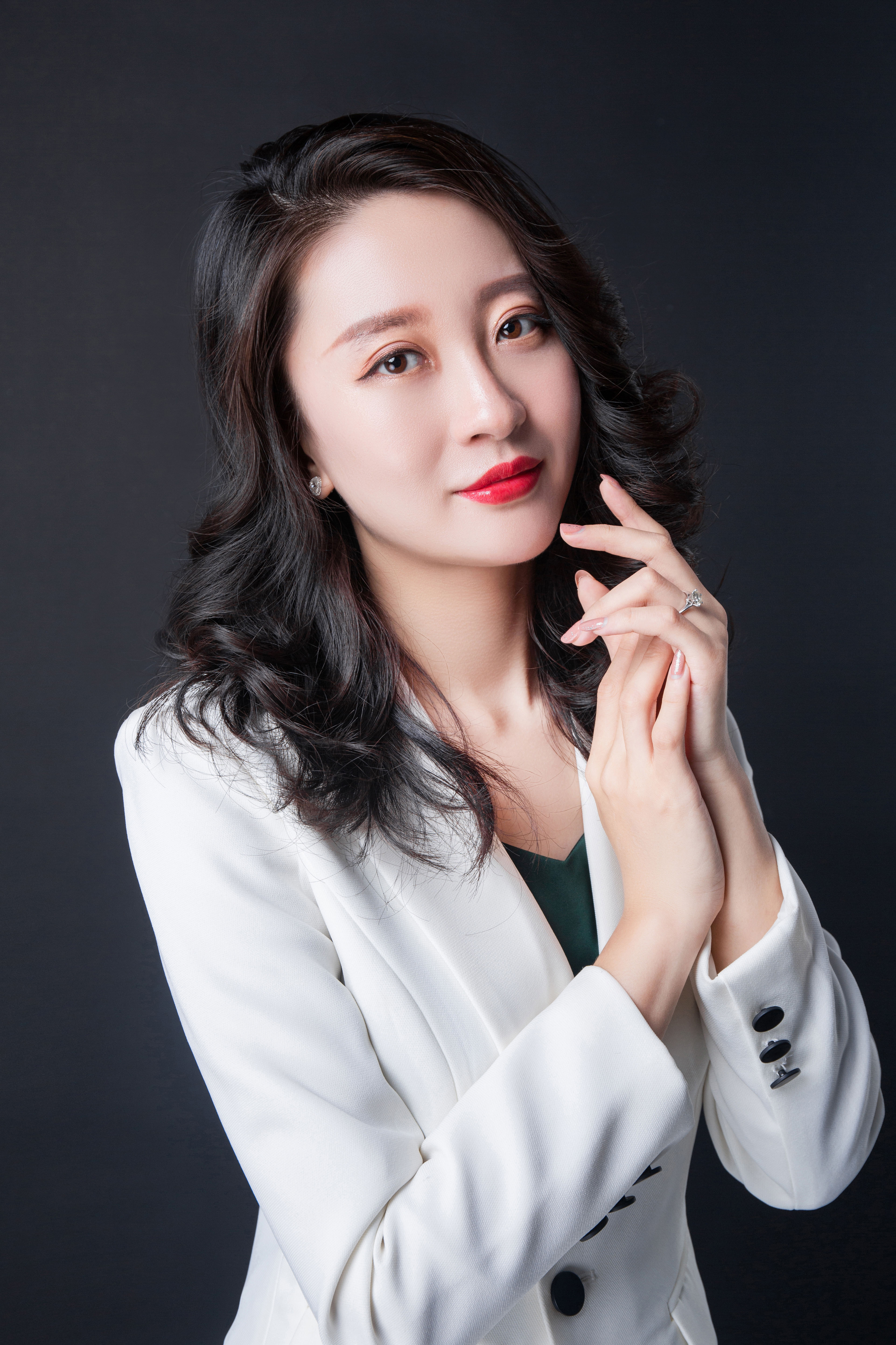 任红(科技龄冻美肤技术总监) 任红(科技龄冻美肤技术总监)