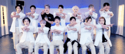 Seventeen(韩国组合) Seventeen(韩国组合)