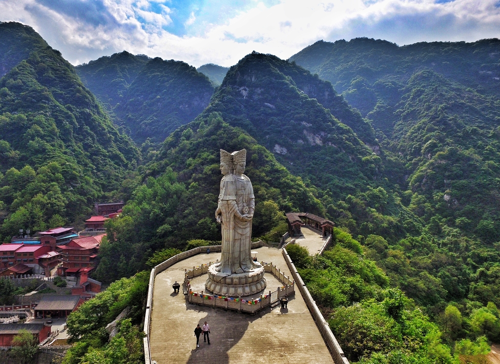 秦岭(中国地理南北分界山脉秦岭)