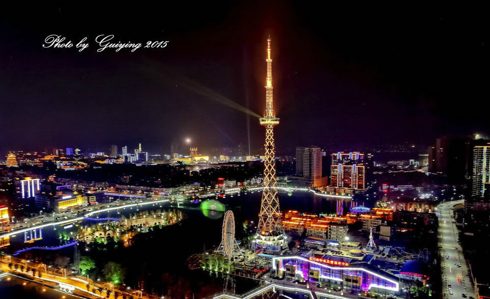 天门东湖夜景