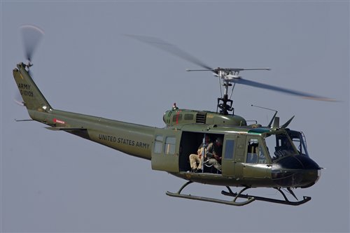 UH-1的通用型 UH-1的通用型