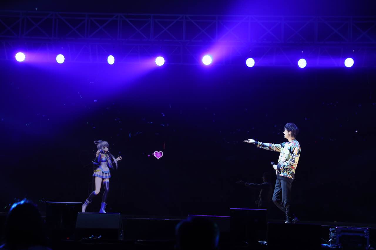 洛天依与许嵩演唱《深夜书店》 洛天依与许嵩演唱《深夜书店》