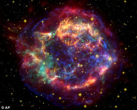 325年前超新星爆发残骸照片