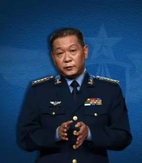 王明亮