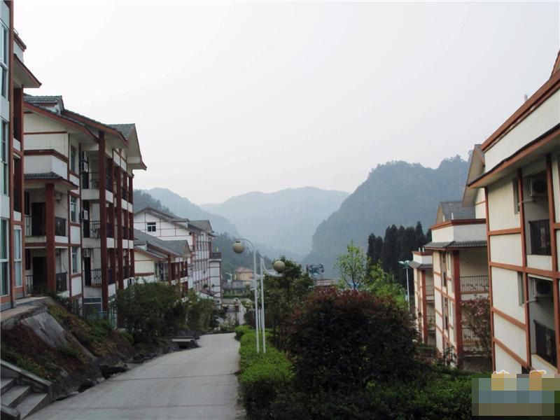 洛维四面山水