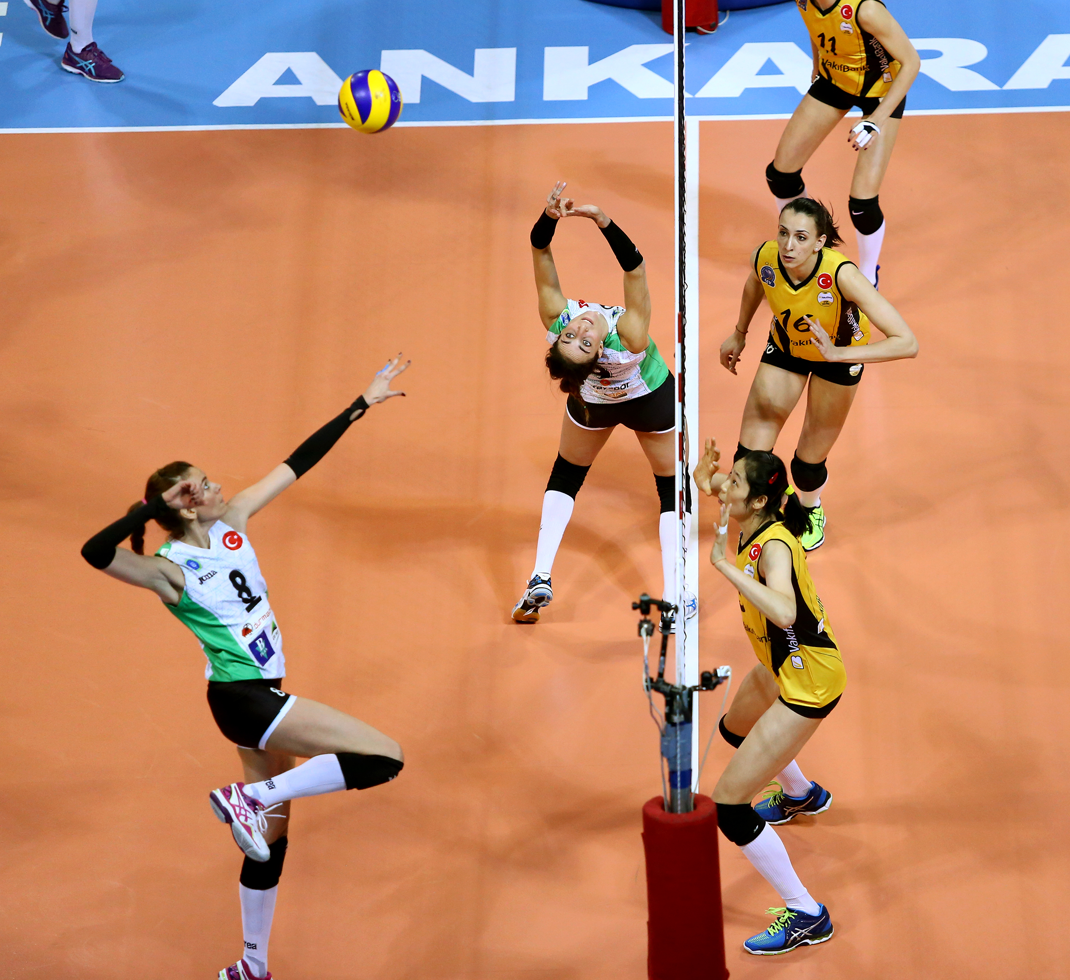 1.16瓦基弗银行3-0布尔萨都会 1.16瓦基弗银行3-0布尔萨都会