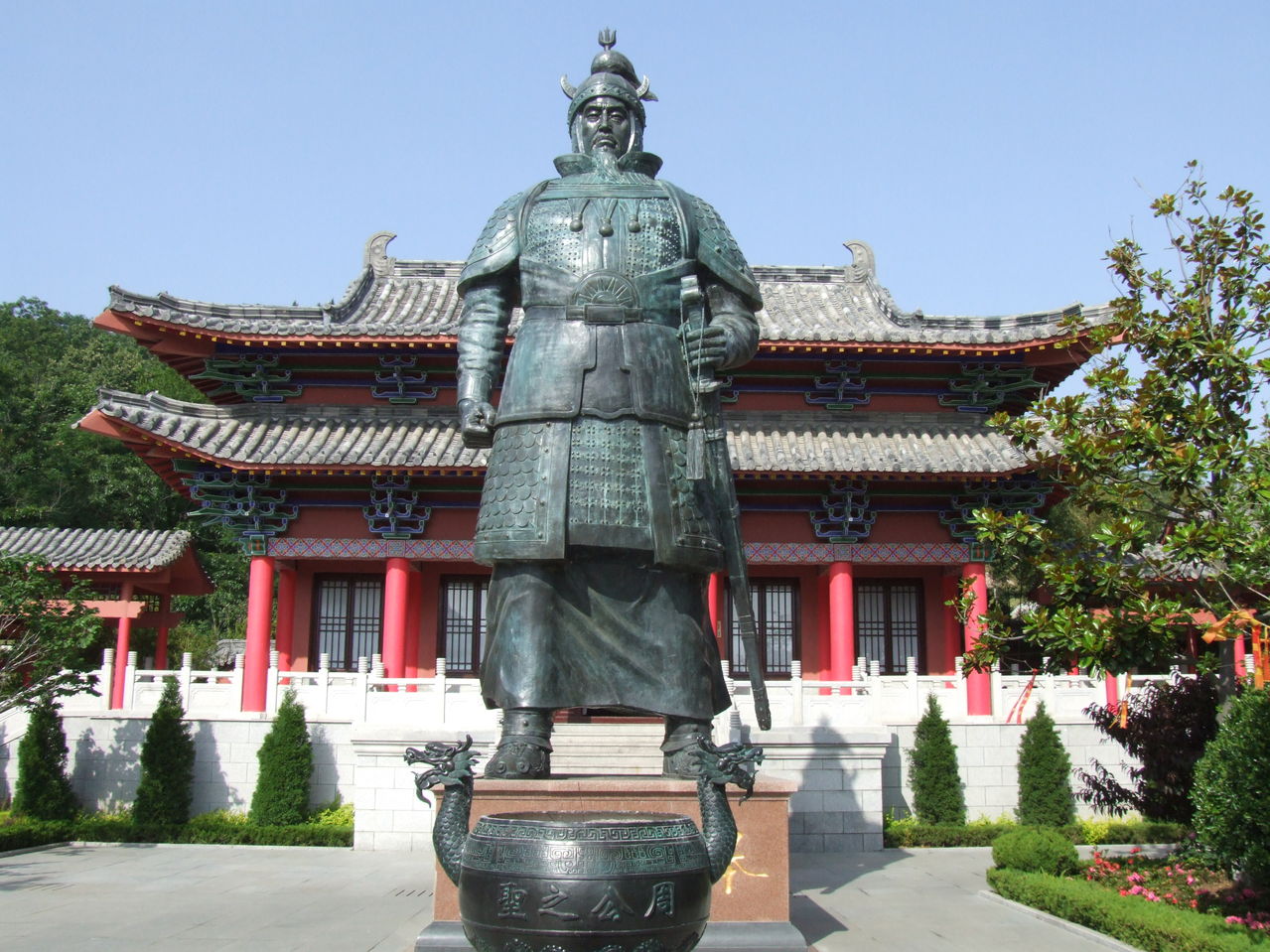 赤山(山东威海石岛港赤山) 赤山(山东威海石岛港赤山)