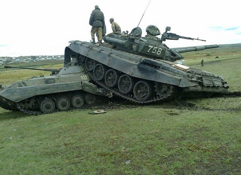 T-72主战坦克(T72) T-72主战坦克(T72)