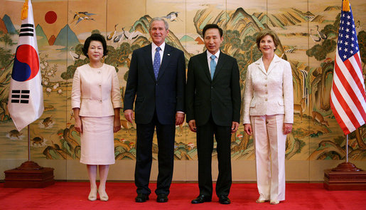 2008年迎接到访的美国总统布希