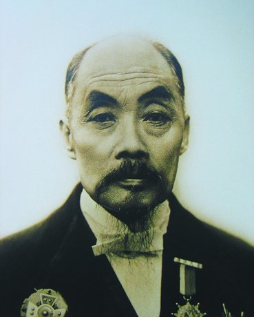 张謇像
