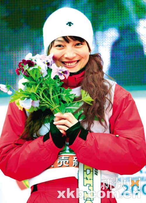 自由式滑雪世界冠军 李妮娜 自由式滑雪世界冠军 李妮娜