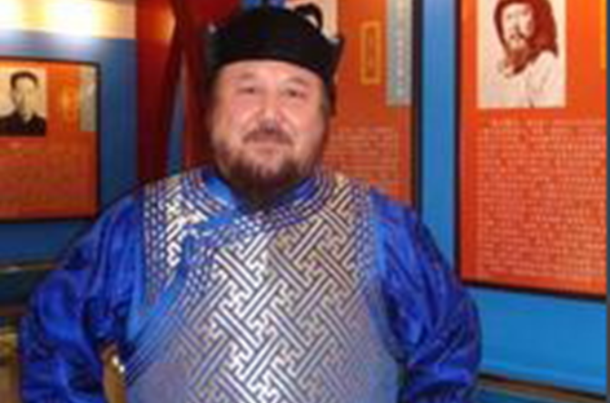 德力格尔(蒙古族着名演员)