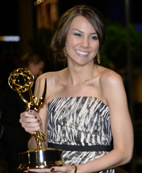 BC 校友 Tracey Wigfield EMMY AWARD奖