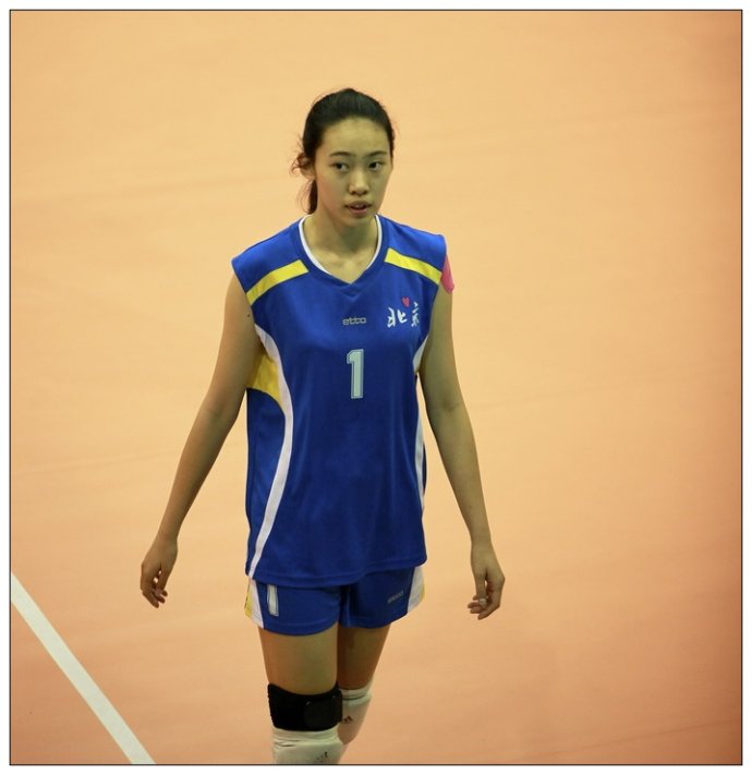 北京女排贾楚薇：1号，接应