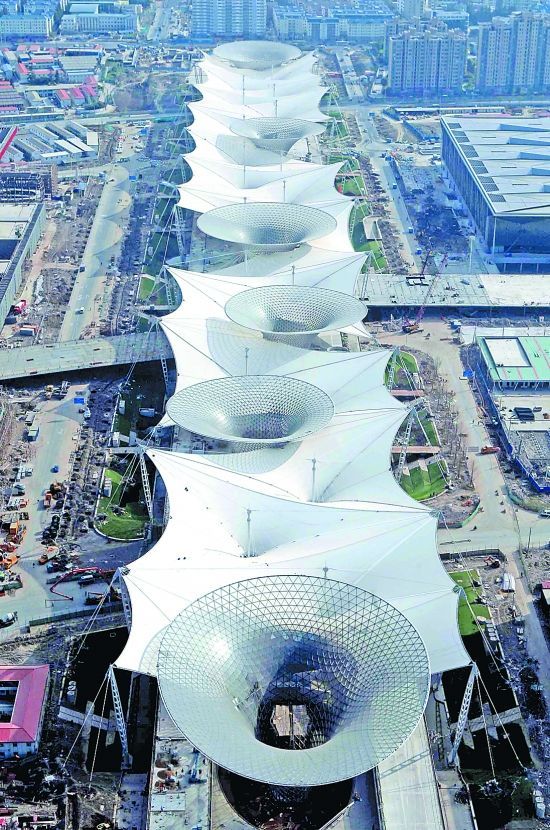 保留建筑之一——世博轴 保留建筑之一——世博轴