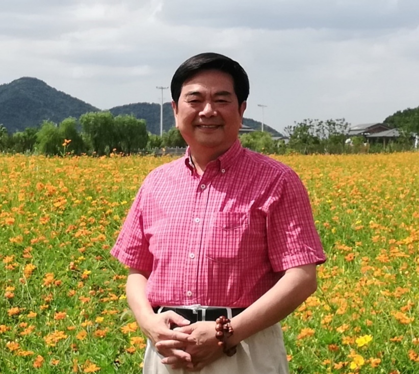 王学文(中国书法家协会会员)