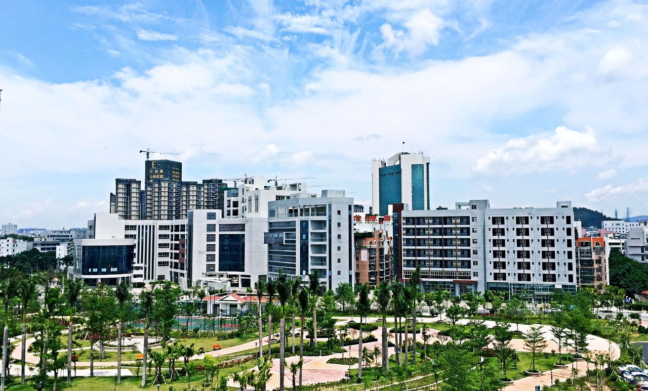 湖南大学罗切斯特设计学院（深圳）