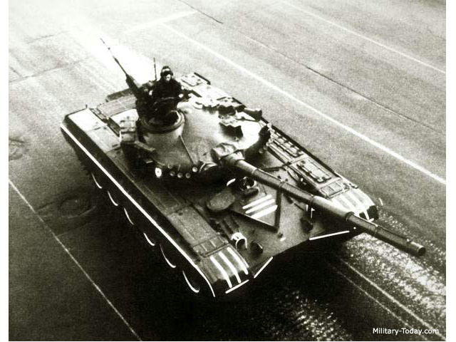T-80主战坦克
